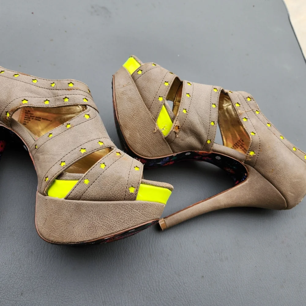 Betseyville betsey johnson heels 8.5 - Picture 4 of 10
